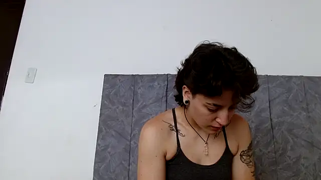 linda 33 online show from November 14, 3:11 pm