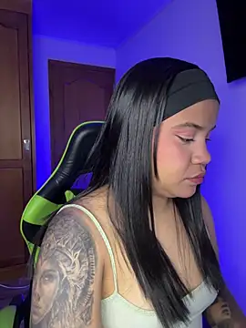 leila 22 online show from March 25, 7:58 am