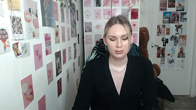 CapriScorpion online show from February 25, 5:25 pm