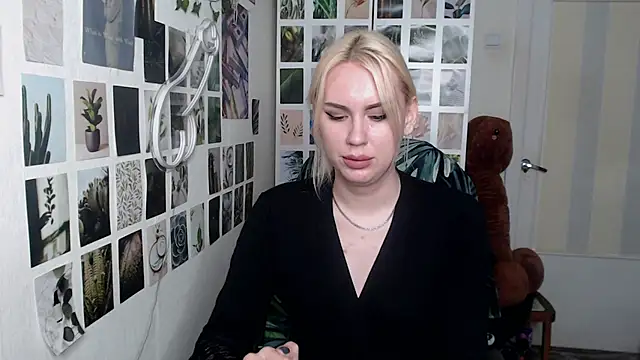 CapriScorpion online show from November 26, 11:11 am