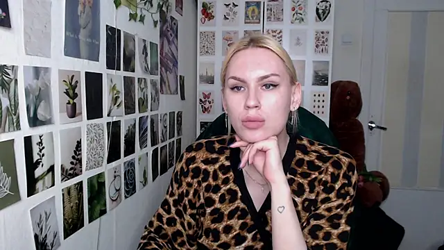 CapriScorpion online show from May 11, 5:10 pm