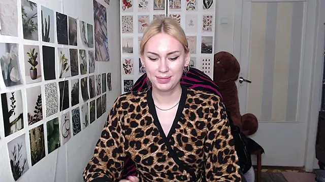 CapriScorpion online show from July 21, 1:57 pm