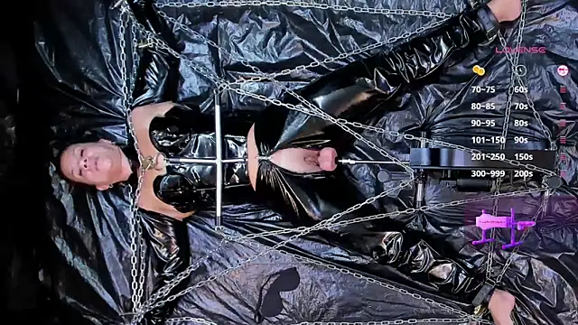 gooddessamanda online show from November 6, 8:10 pm