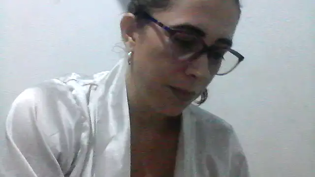 Snapshot of mademonsexy chatting on October 4, 3:37 am mademonsexy online show from October 4, 3:37 am