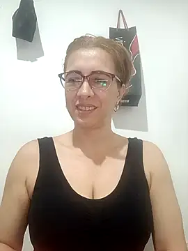 Snapshot of mademonsexy chatting on October 18, 10:32 pm mademonsexy online show from October 18, 10:32 pm