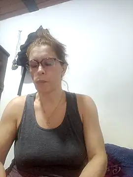 Snapshot of mademonsexy chatting on October 28, 3:21 am mademonsexy online show from October 28, 3:21 am