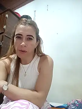 Snapshot of mademonsexy chatting on November 23, 2:22 am mademonsexy online show from November 23, 2:22 am