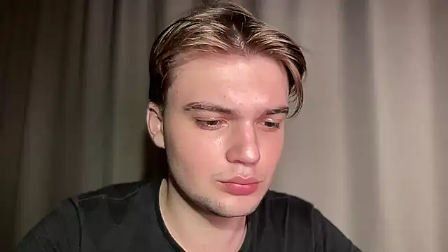 superfluboy  online show from February 22, 9:15 pm