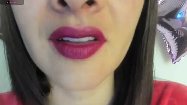 queen fetish online show from June 5, 10:32 am