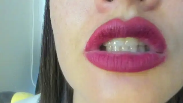 queen fetish online show from July 1, 9:58 pm