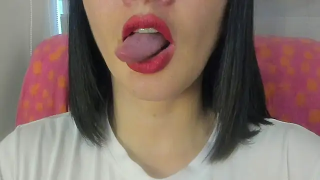 queen fetish online show from July 9, 10:36 pm