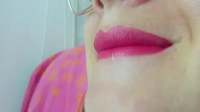 queen fetish online show from July 15, 10:20 am