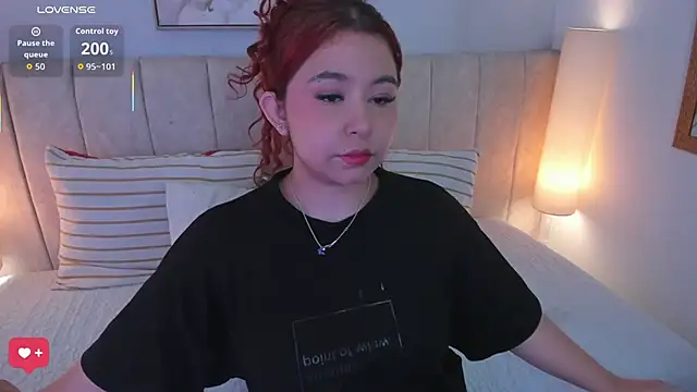 Atenea cuteee online show from March 2, 7:10 pm