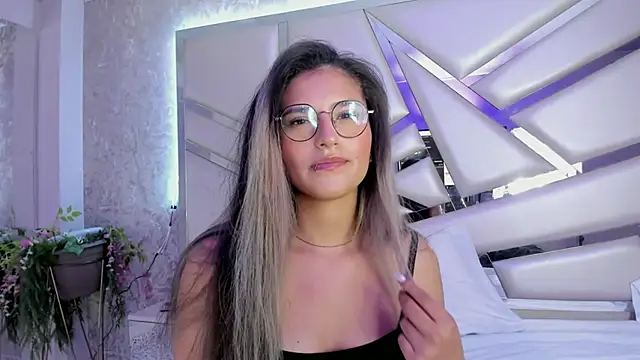 Miia002 online show from February 10, 3:13 am