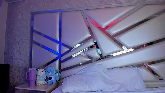 Snapshot of Miia002 chatting on November 5, 3:17 am Miia002 online show from November 5, 3:17 am