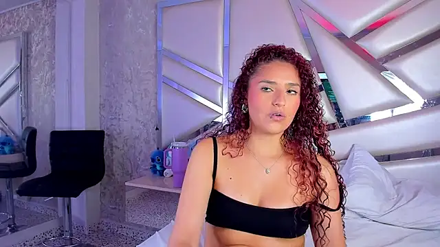 Snapshot of Miia002 chatting on December 2, 3:12 am Miia002 online show from December 2, 3:12 am