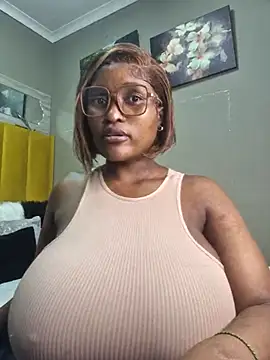 Bustygoddess32 online show from March 7, 6:24 am