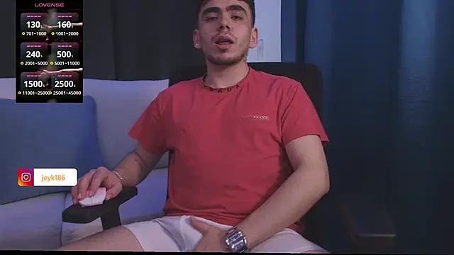 Snapshot of Jey_keler1 chatting on February 23, 1:25 am Jey keler1 online show from February 23, 1:25 am