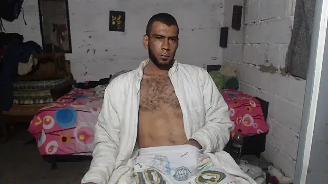 Snapshot of erik_alexander chatting on November 24, 7:52 am erik alexander online show from November 24, 7:52 am