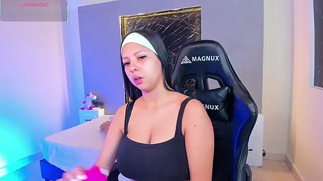 MelaniMorgan online show from February 15, 3:31 am
