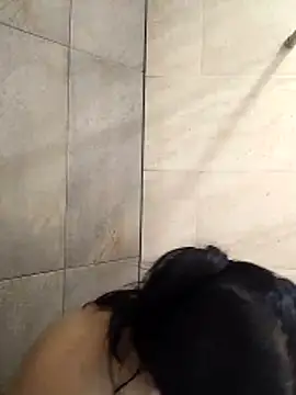 Snapshot of Charlotte_cutee18 chatting on October 27, 5:06 pm Charlotte cutee18 online show from October 27, 5:06 pm