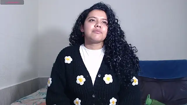 Snapshot of agata_22 chatting on February 13, 3:35 am agata 22 online show from February 13, 3:35 am