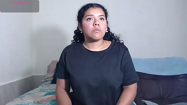 Snapshot of agata_22 chatting on March 5, 3:02 am agata 22 online show from March 5, 3:02 am