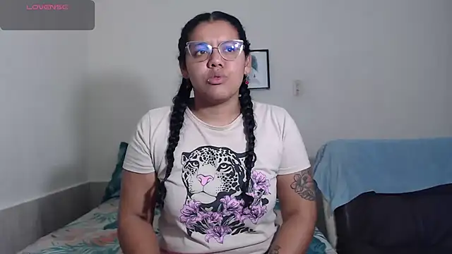 Snapshot of agata_22 chatting on March 20, 3:11 am agata 22 online show from March 20, 3:11 am