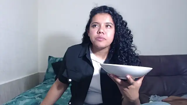Snapshot of agata_22 chatting on April 11, 4:50 am agata 22 online show from April 11, 4:50 am