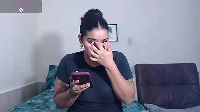 Snapshot of agata_22 chatting on April 16, 4:13 am agata 22 online show from April 16, 4:13 am