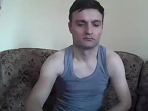 Snapshot of suarez1235 chatting on April 5, 10:34 am suarez1235 online show from April 5, 10:34 am