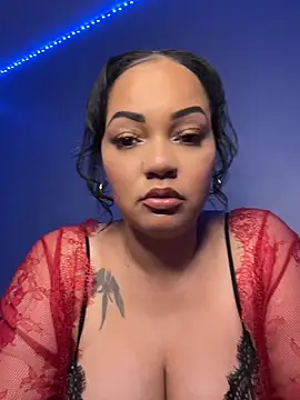 Snapshot of DestineeJayde chatting on May 17, 3:15 am DestineeJayde online show from May 17, 3:15 am