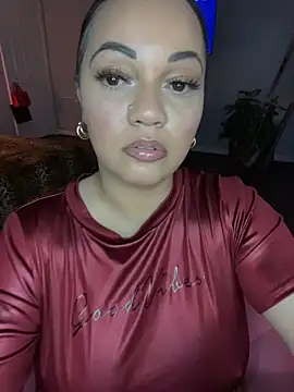Snapshot of DestineeJayde chatting on June 4, 5:57 am DestineeJayde online show from June 4, 5:57 am
