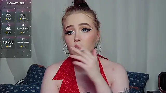 Snapshot of IrinaArt chatting on December 18, 10:27 pm IrinaArt online show from December 18, 10:27 pm