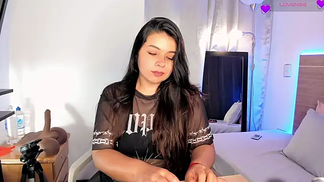 miaa daniels online show from December 22, 4:17 am