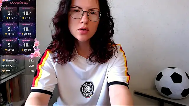 vaders daughter online show from June 13, 6:22 am