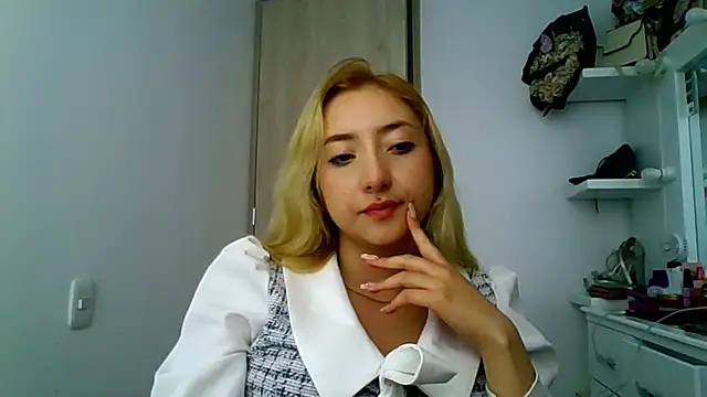 Barbie girl 69 online show from December 3, 8:51 pm