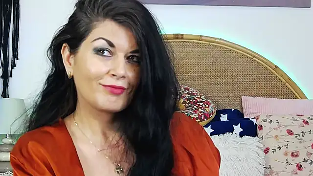 Snapshot of EllenGrace chatting on December 29, 4:27 am EllenGrace online show from December 29, 4:27 am