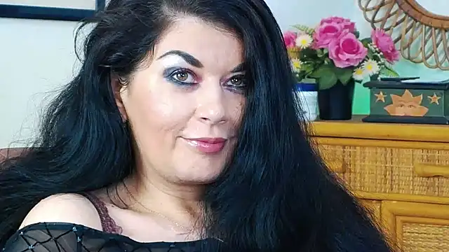 Snapshot of EllenGrace chatting on February 24, 2:19 am EllenGrace online show from February 24, 2:19 am