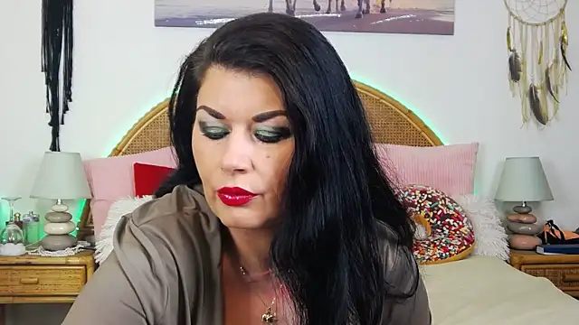 Snapshot of EllenGrace chatting on March 8, 11:07 pm EllenGrace online show from March 8, 11:07 pm