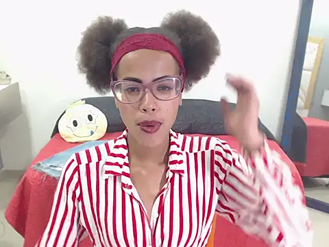 CanellaHotx online show from March 1, 5:38 pm