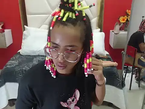 CanellaHotx online show from February 7, 3:38 pm