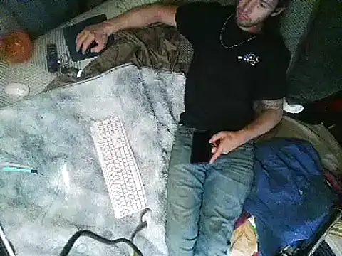 Snapshot of cdressupdiva chatting on December 9, 6:55 am cdressupdiva online show from December 9, 6:55 am