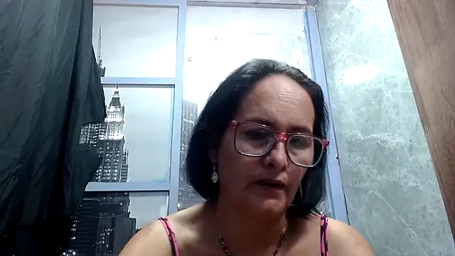 Snapshot of Nastylatinaxxx chatting on October 20, 12:05 pm Nastylatinaxxx online show from October 20, 12:05 pm