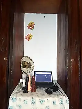 The-Peach-Flexer online show from December 2, 8:59 pm