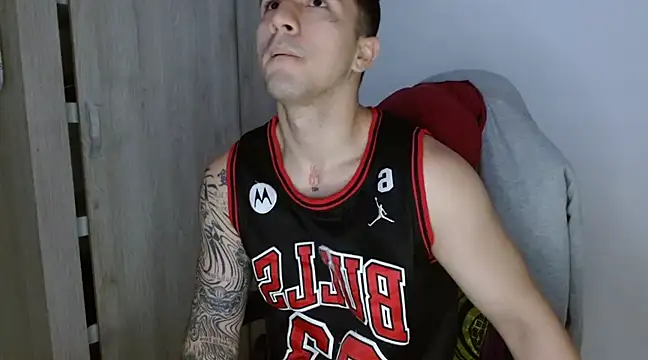 Sisoyalejo420 online show from December 21, 1:47 am