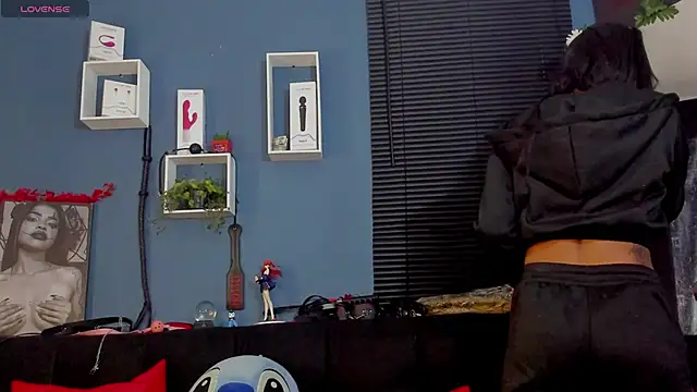 Alaia Asuka online show from January 8, 9:23 pm