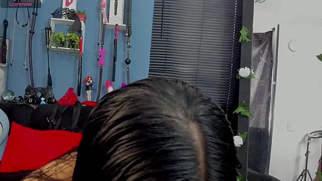 Alaia Asuka online show from January 24, 5:32 pm