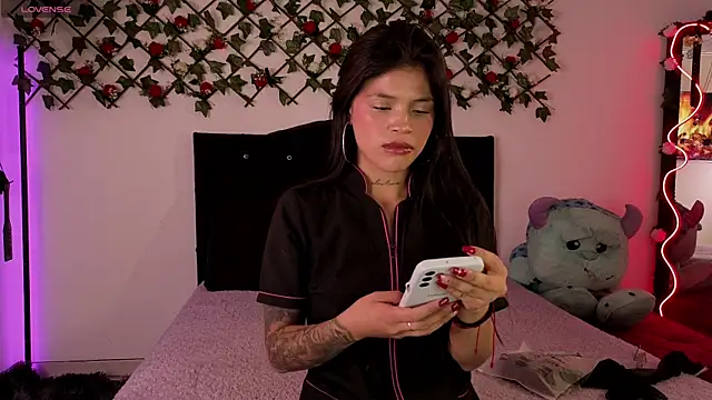 Alaia Asuka online show from October 7, 11:35 pm