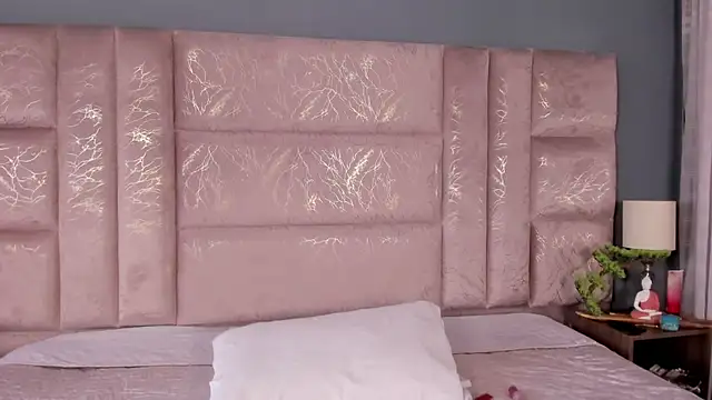 AnnieNasty online show from October 13, 11:43 am